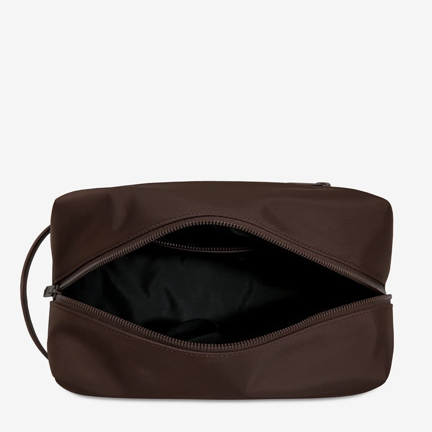 Hunter Recycled Toiletry Bag Large - Truffle