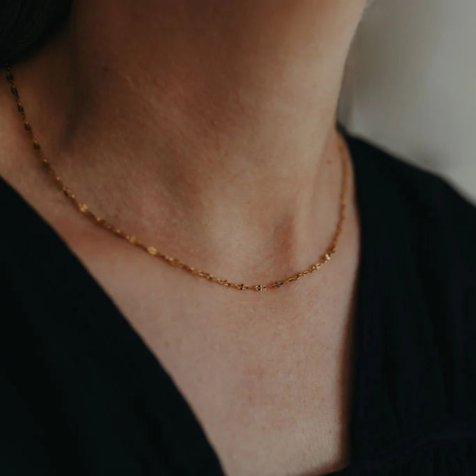 PETAL CHAIN NECKLACE