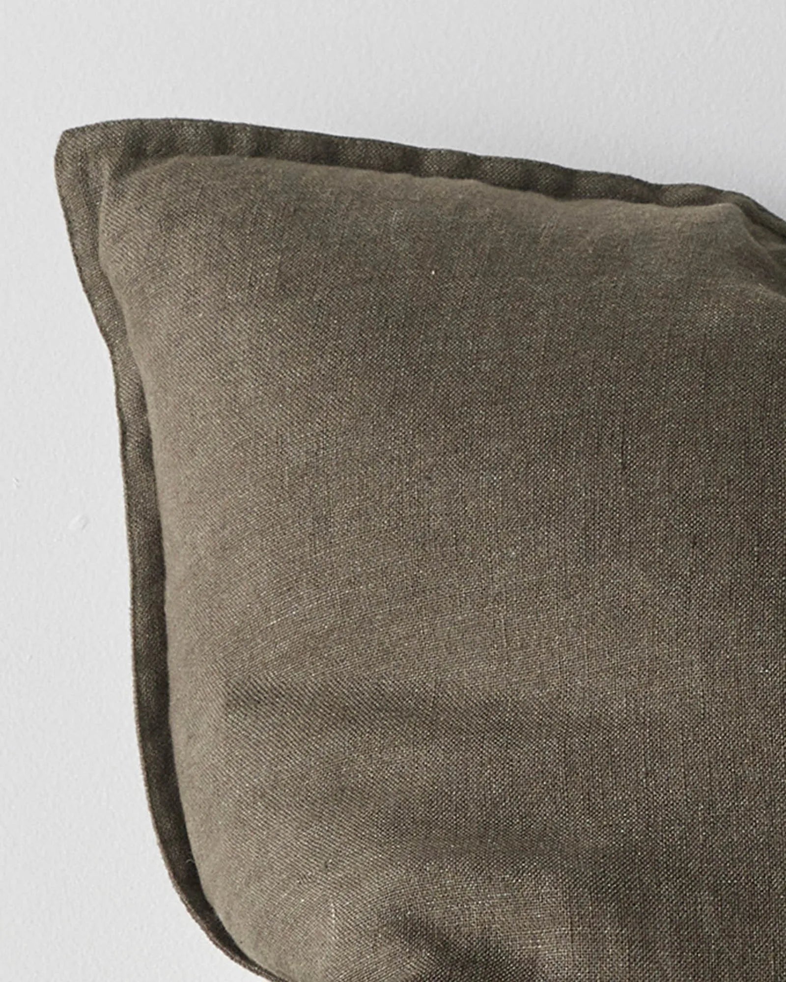 COMO CUSHION SPRUCE 60X60CM - WITH FEATHER INNER