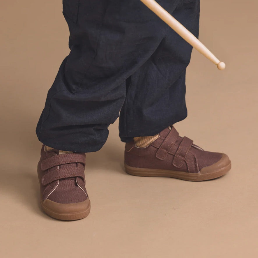 Otto Canvas -Chocolate