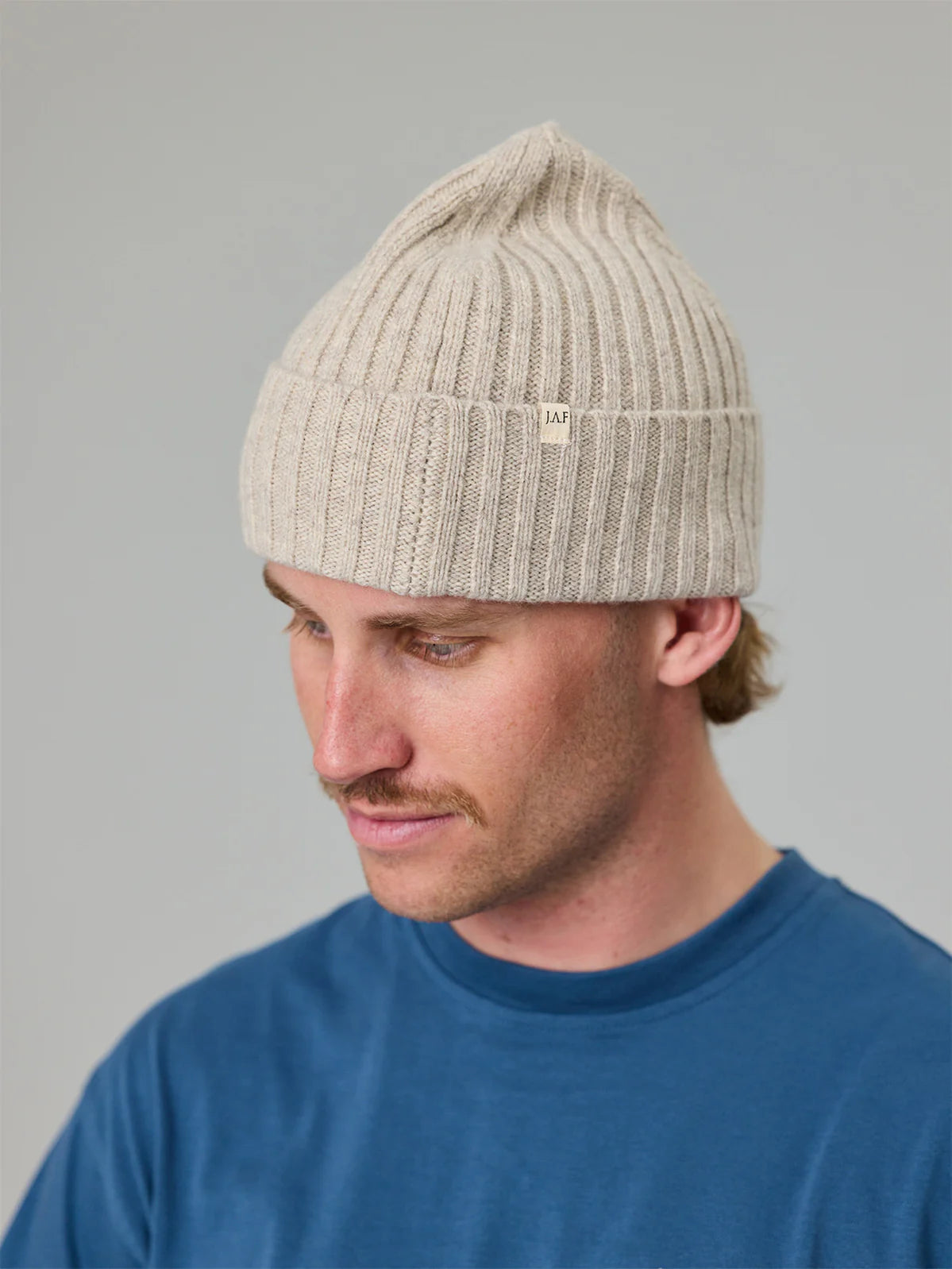 MERINO SKIPPER BEANIE - GREY FEATHER