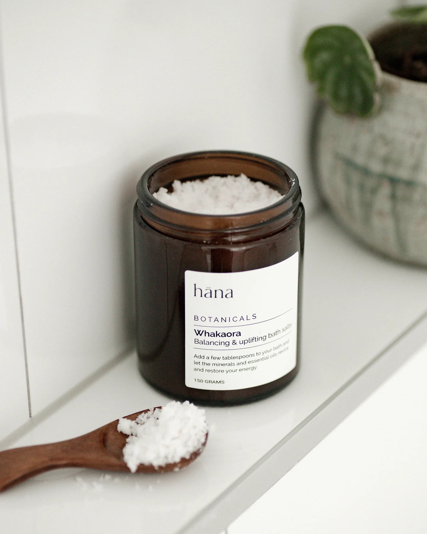 WHAKAORA UPLIFTING BATH SALTS