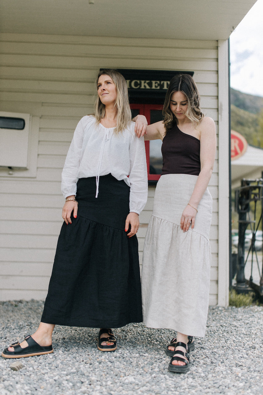 Scarlett skirt - black linen