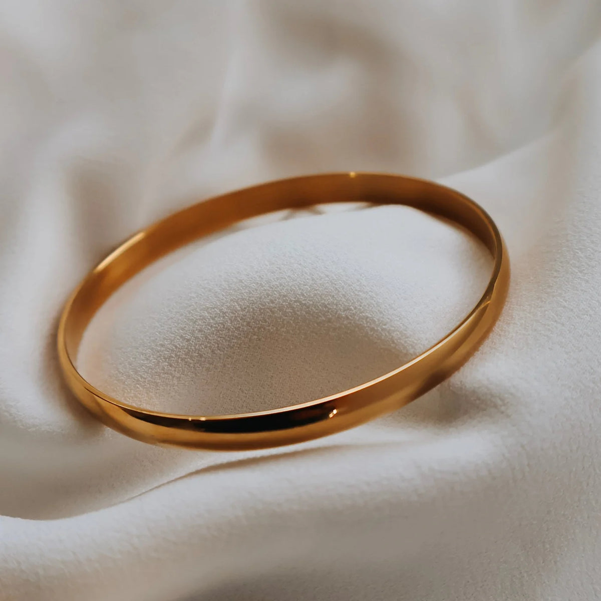 6MM BANGLE - Gold