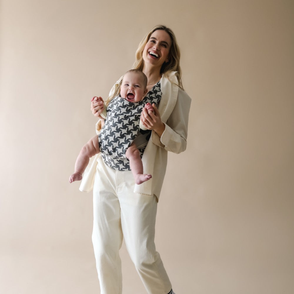 Boba Auri Baby Carrier -Grey Houndstooth
