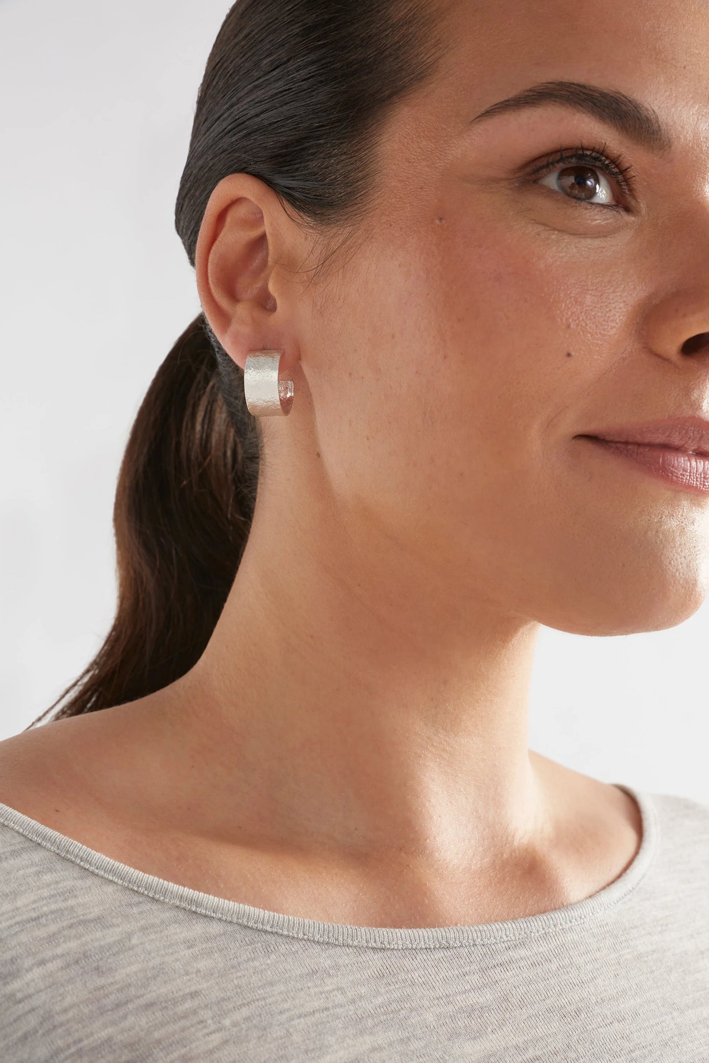 GILD HOOP EARRING - SILVER