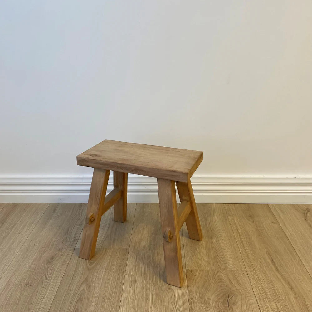 SMALL RECLAIMED WOOD BENCH- Natural