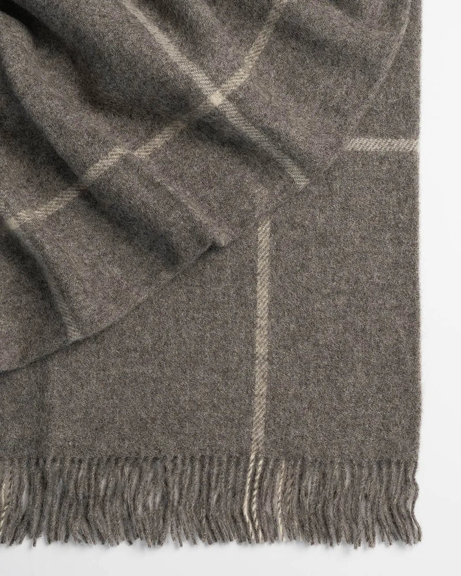 Ranfurly Throw - Charcoal