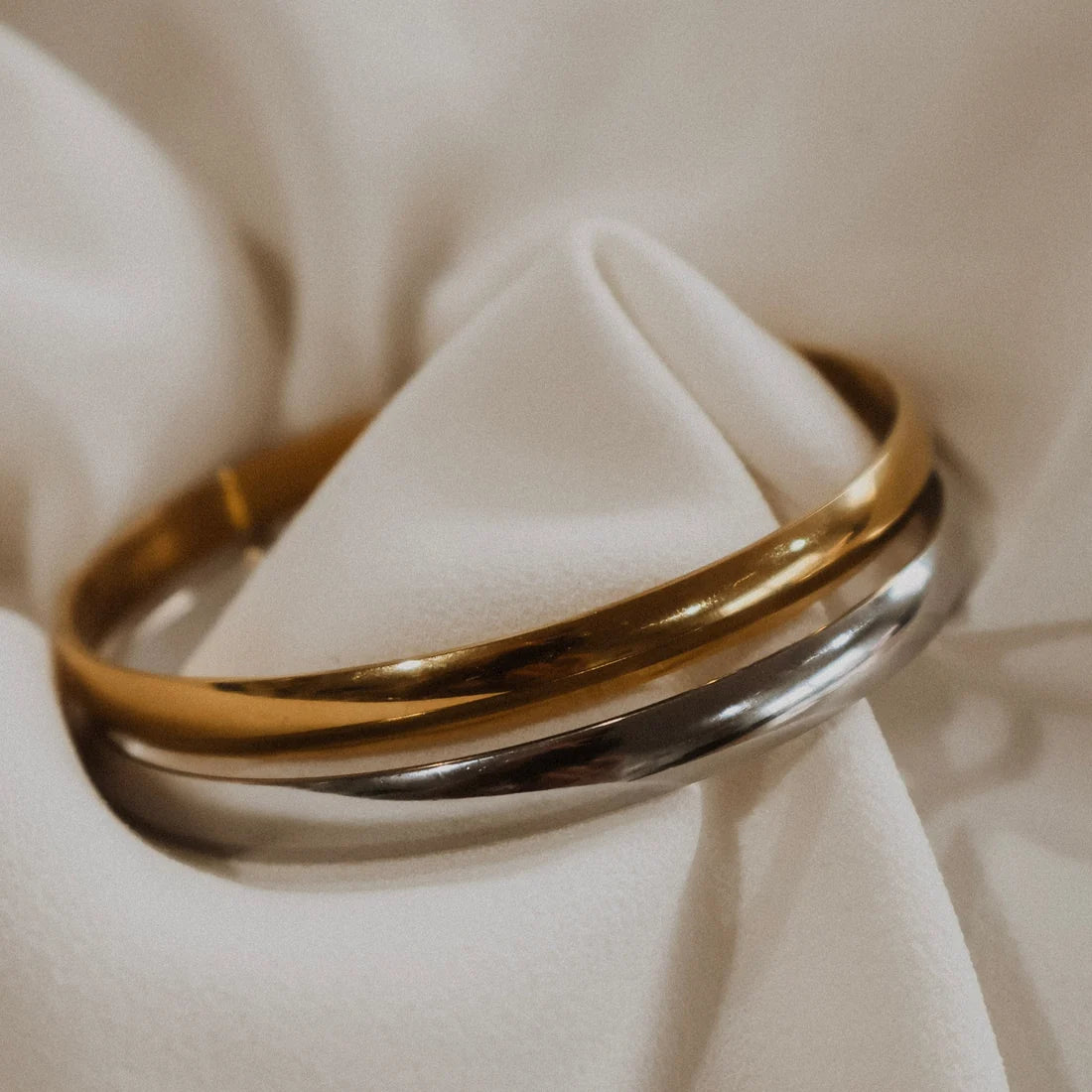 6MM BANGLE - Gold