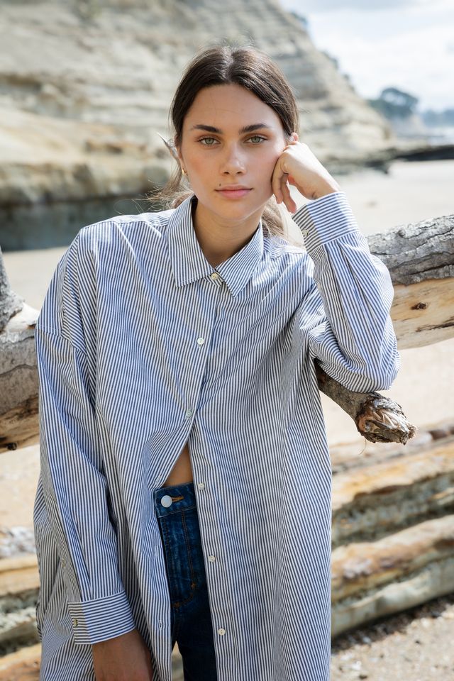 LOVE THIS SHIRT COTTON - Fine Lines