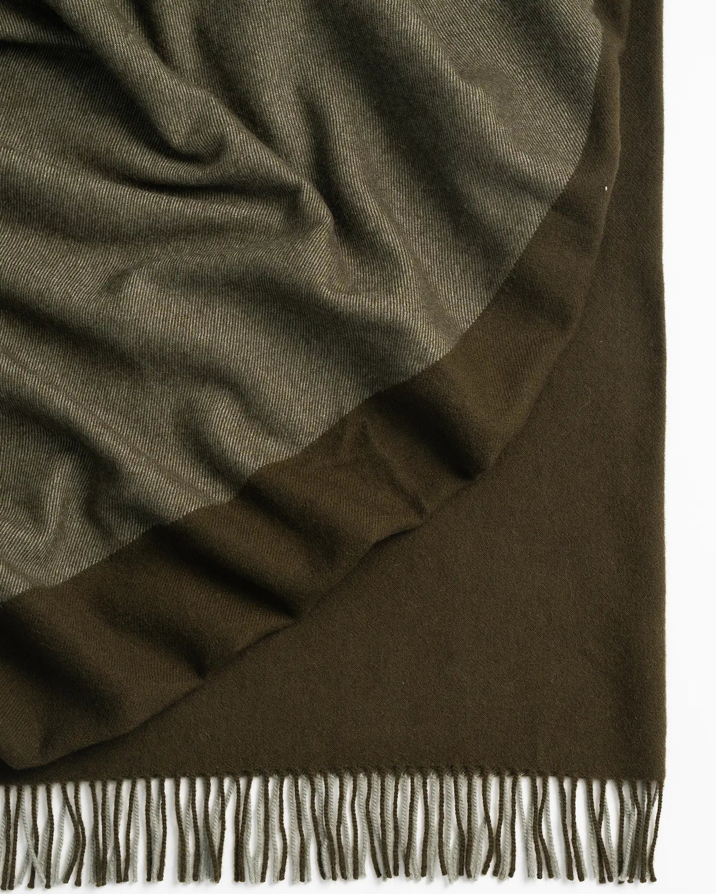 Fiord throw - kelp