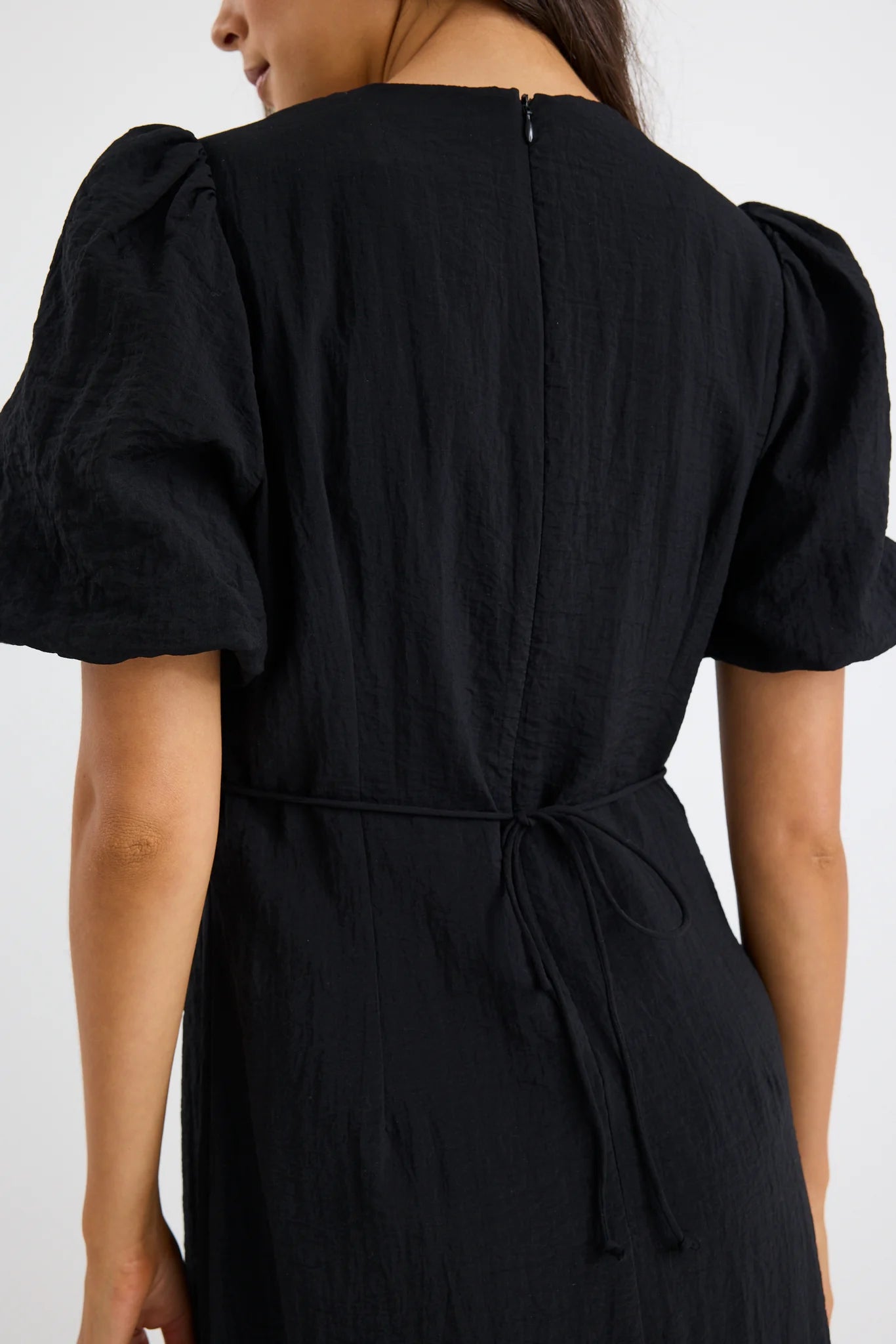 Elder Black Short Puff Sleeve Tie Midi Dress