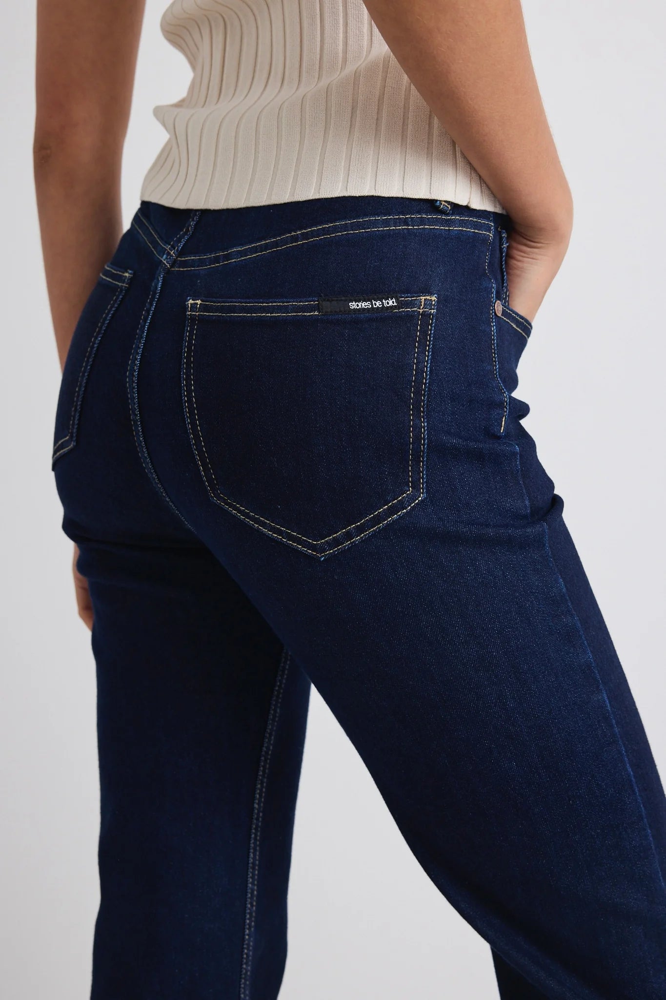 Farah High Rise Soft Flare Jean - Indigo