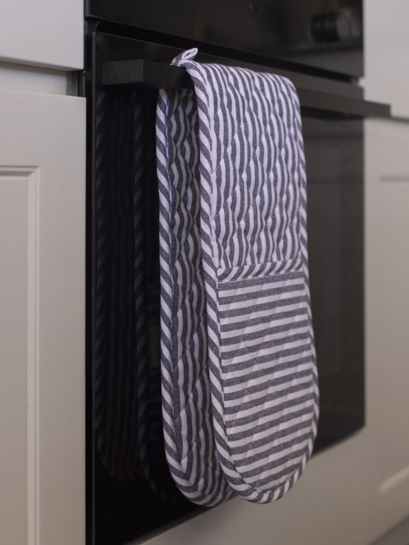 Classic Stripe Oven Glove - Navy/White