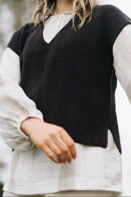 Waffle vest 100% merino - Dark Chocolate