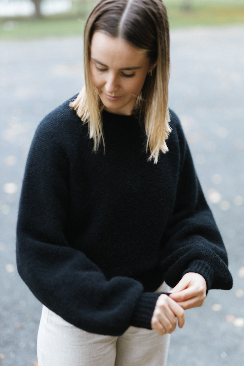 Cirrus jumper Black