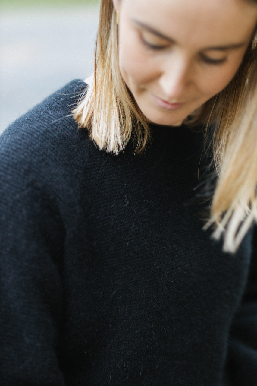 Cirrus jumper Black