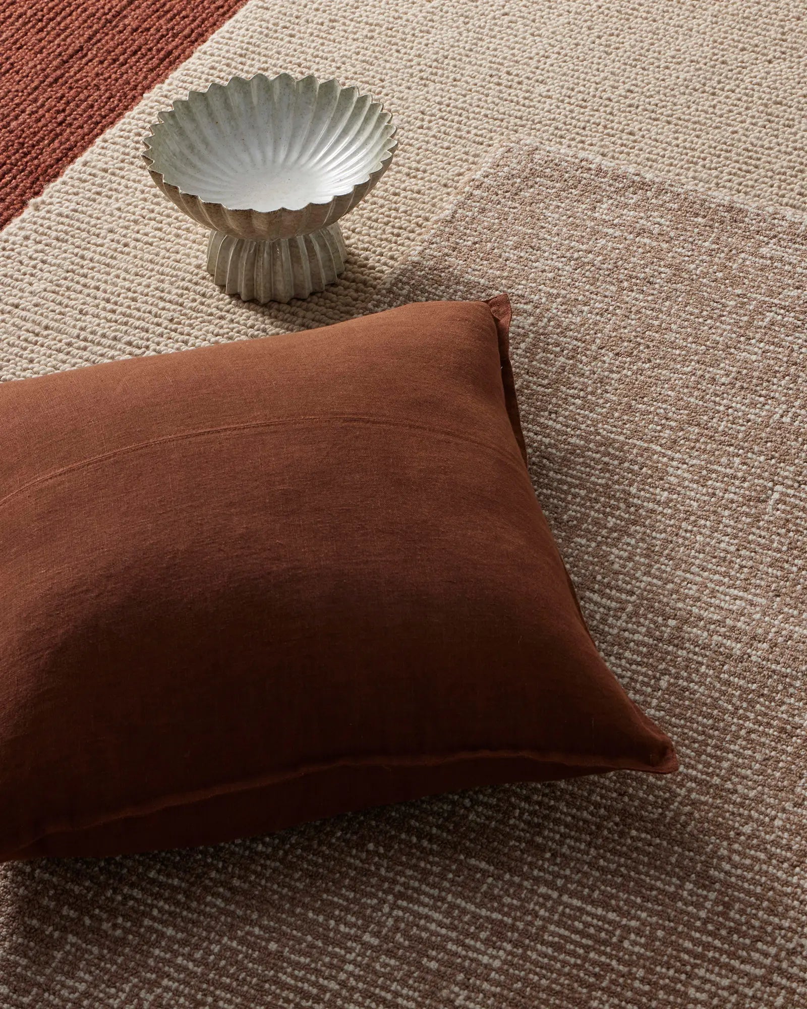 Como cushion Henna 40x60cm - With feather Inner