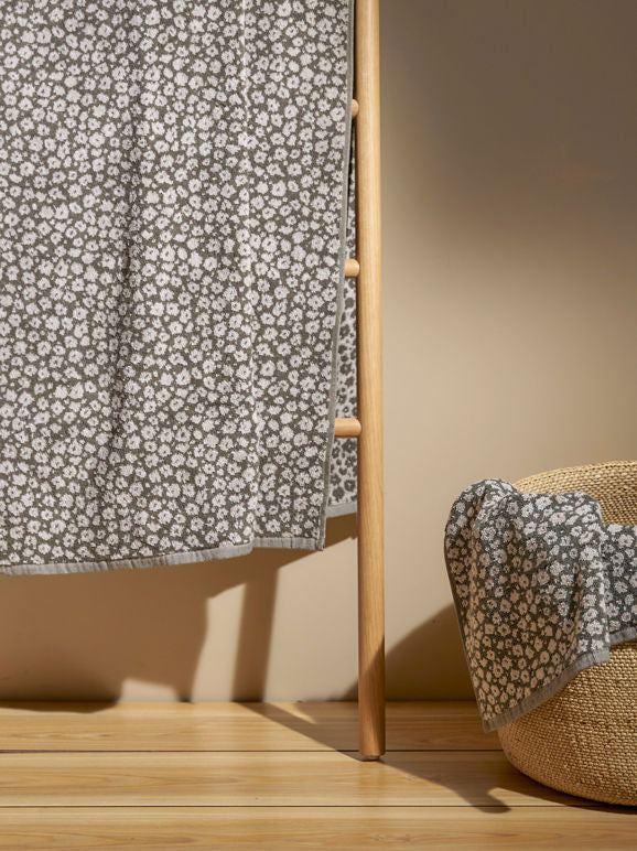 Forget Me Not Cotton Bath Towel Range - Ivy/Oat