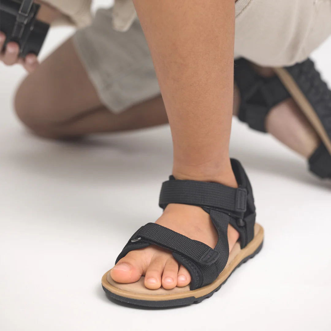Otis Black Sandal