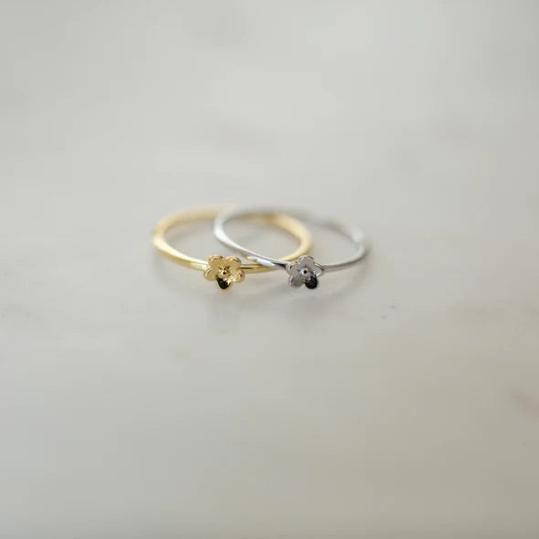 DAISY DAY RING