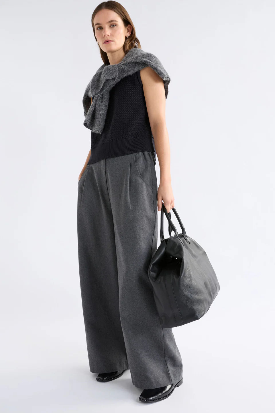 Naya Knit Vest Black