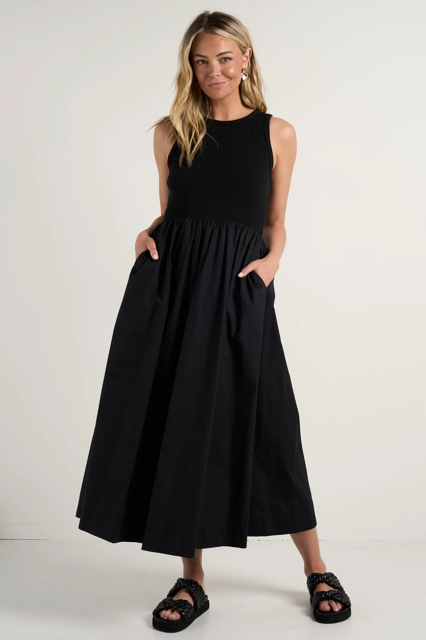 Indispensable Black Crew Neck Contrast Midi Dress