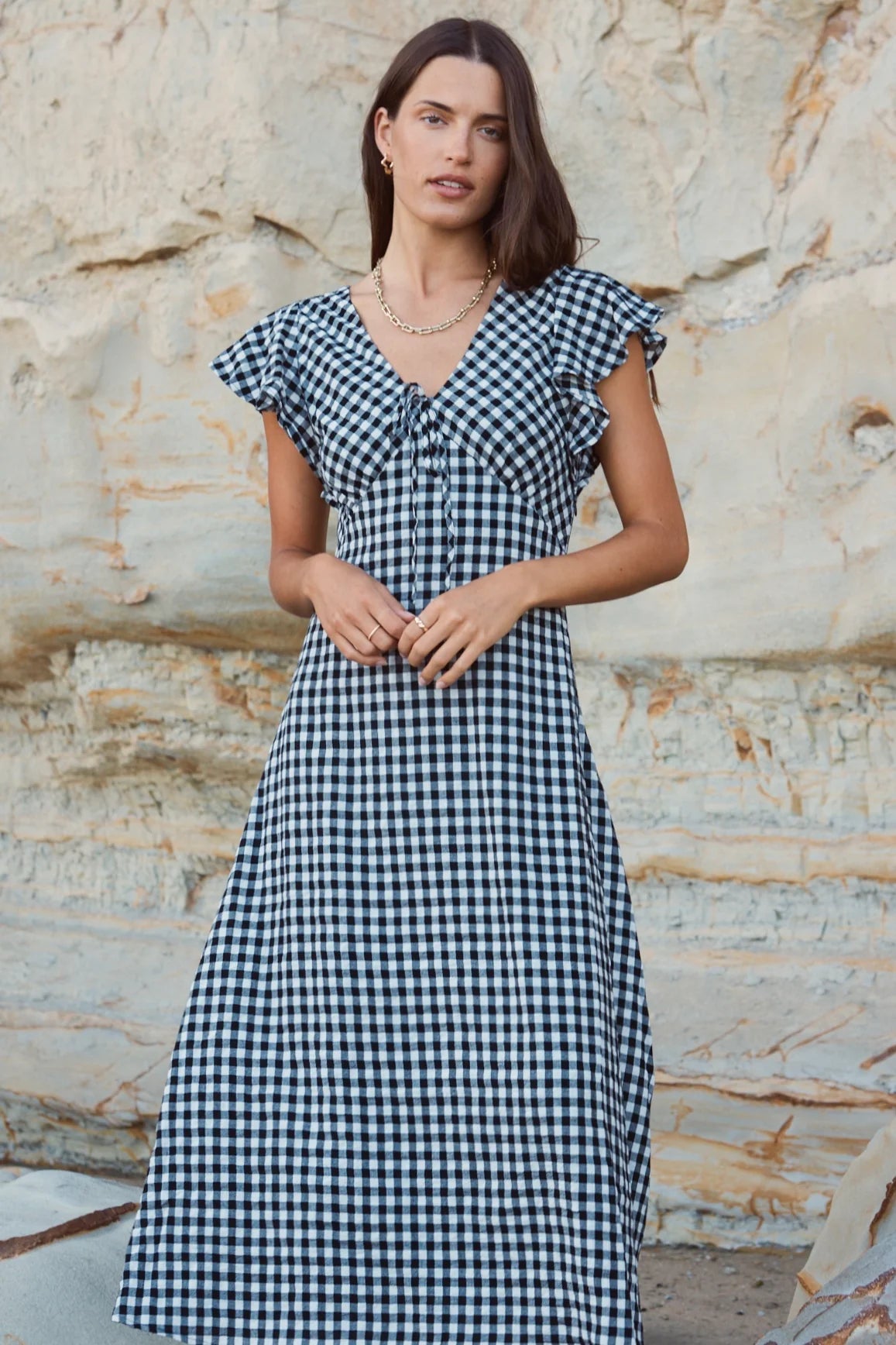 Ovation Black Gingham Flutter Ss Keyhole Tie Midi Dress