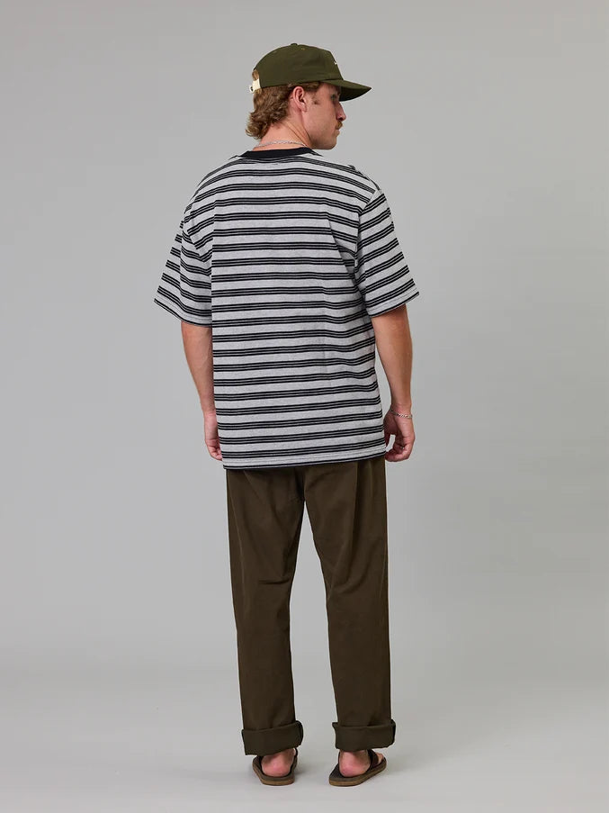 SCRIPT HEAVY SHORE TEE - GREY MARLE STRIPE