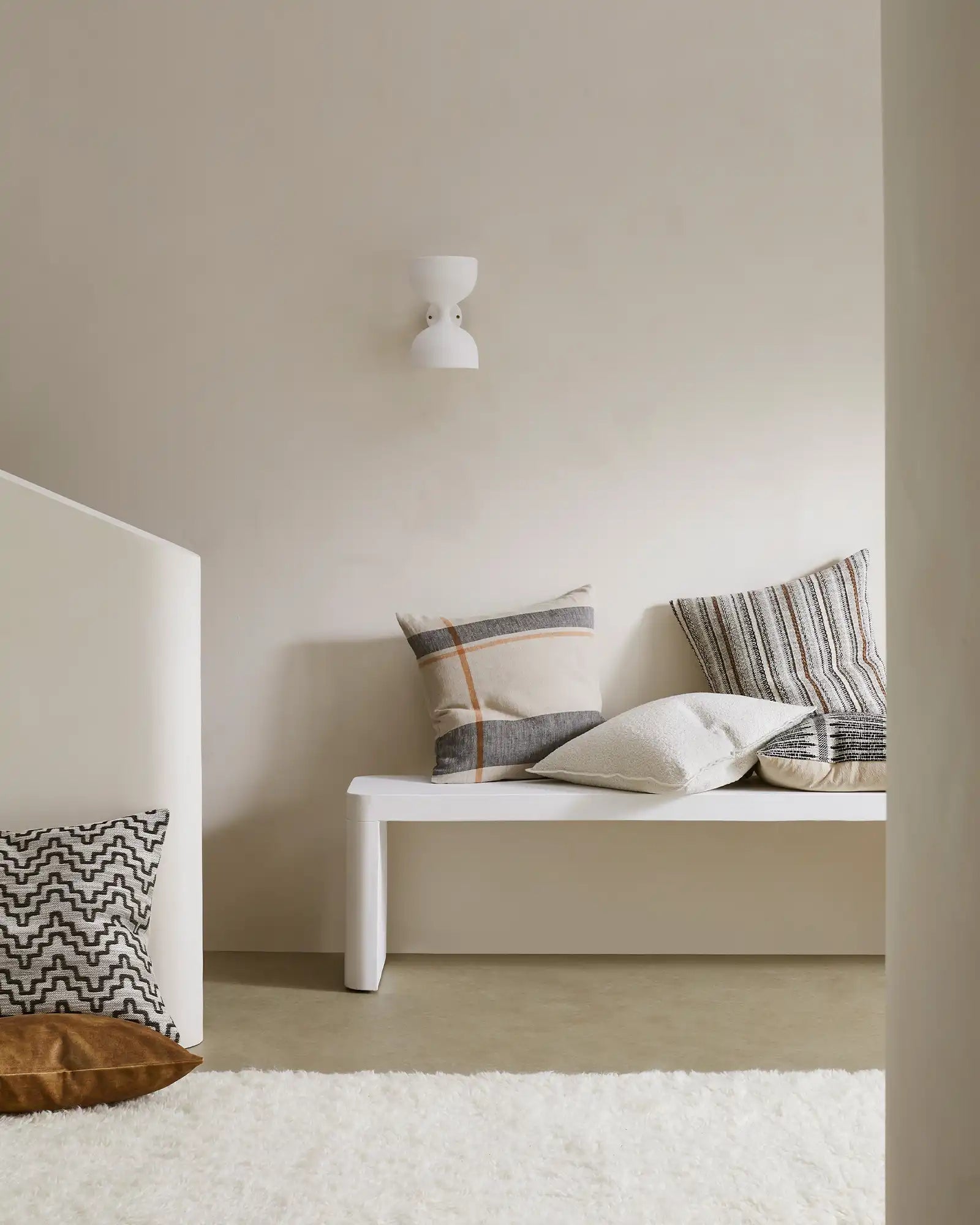 Dante cushion linen - 50X50 with feather inner