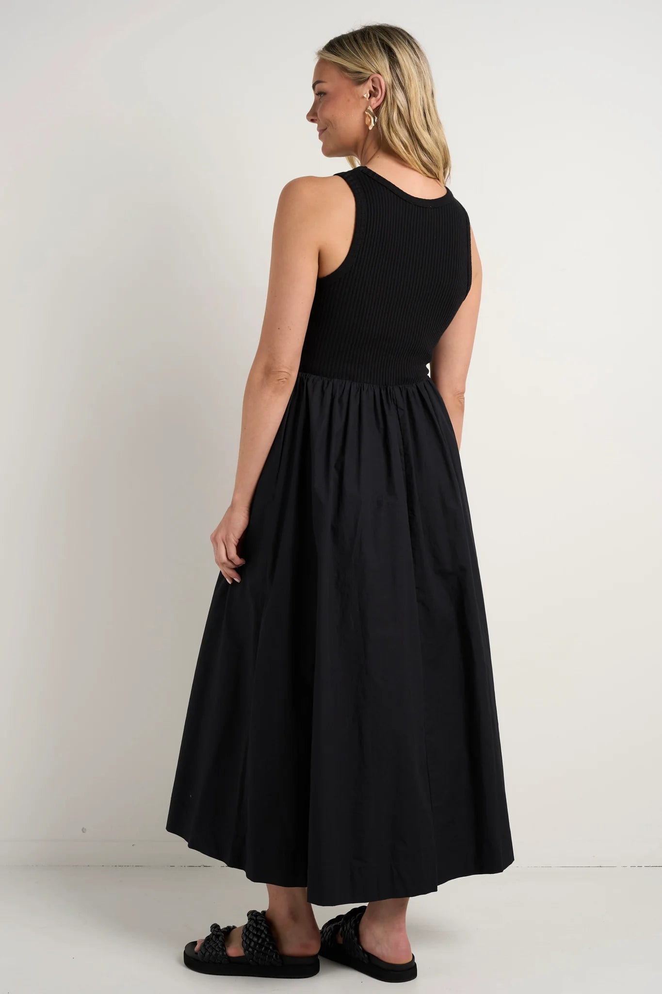 Indispensable Black Crew Neck Contrast Midi Dress