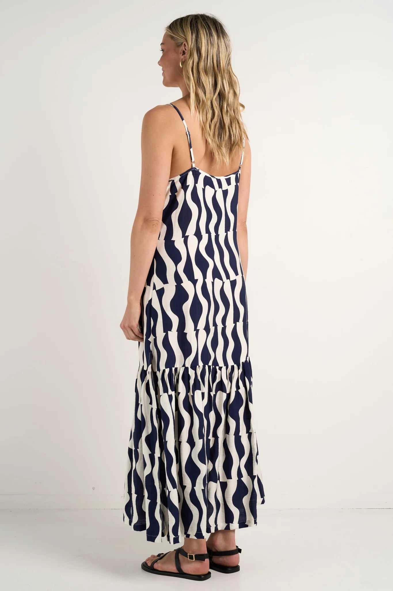 Relax Ink Geo Wave Strappy Tiered Midi Dress