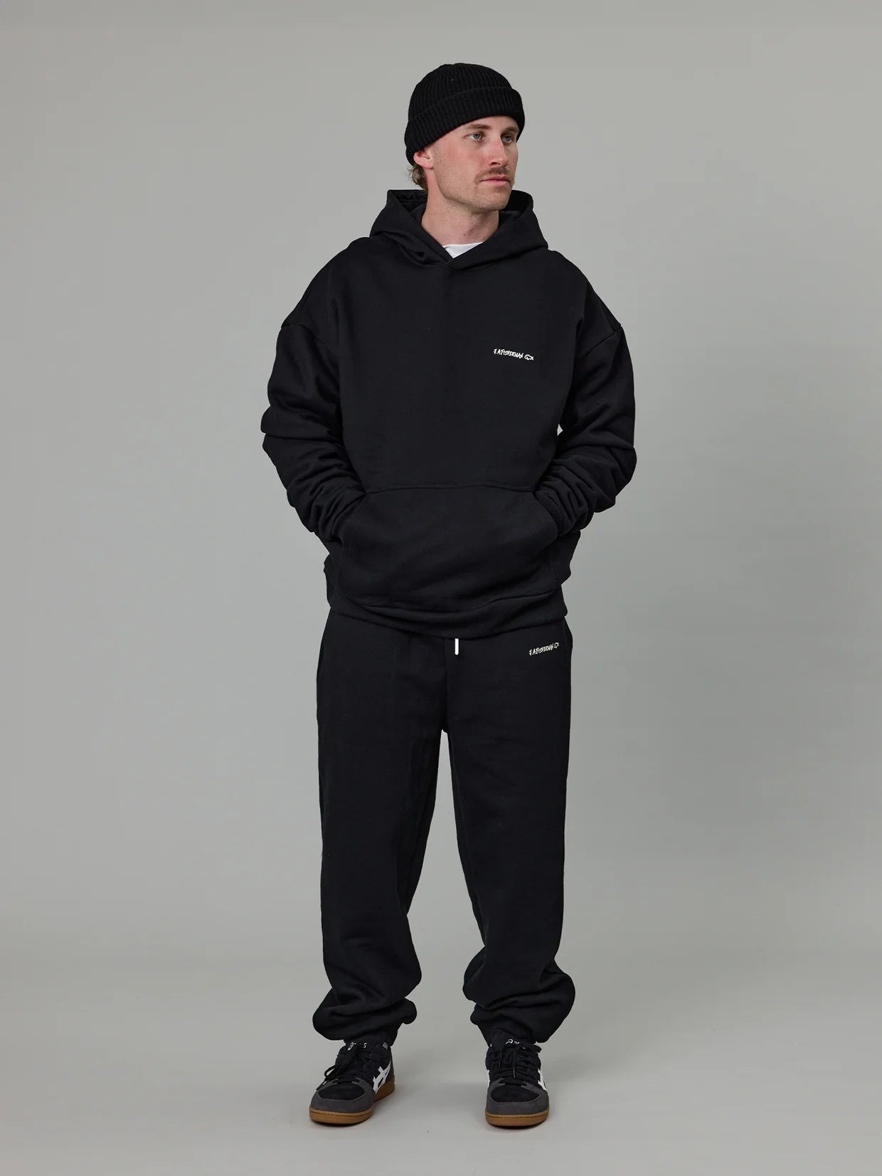 J.A.FISHERMAN STEWART TRACKPANTS - BLACK