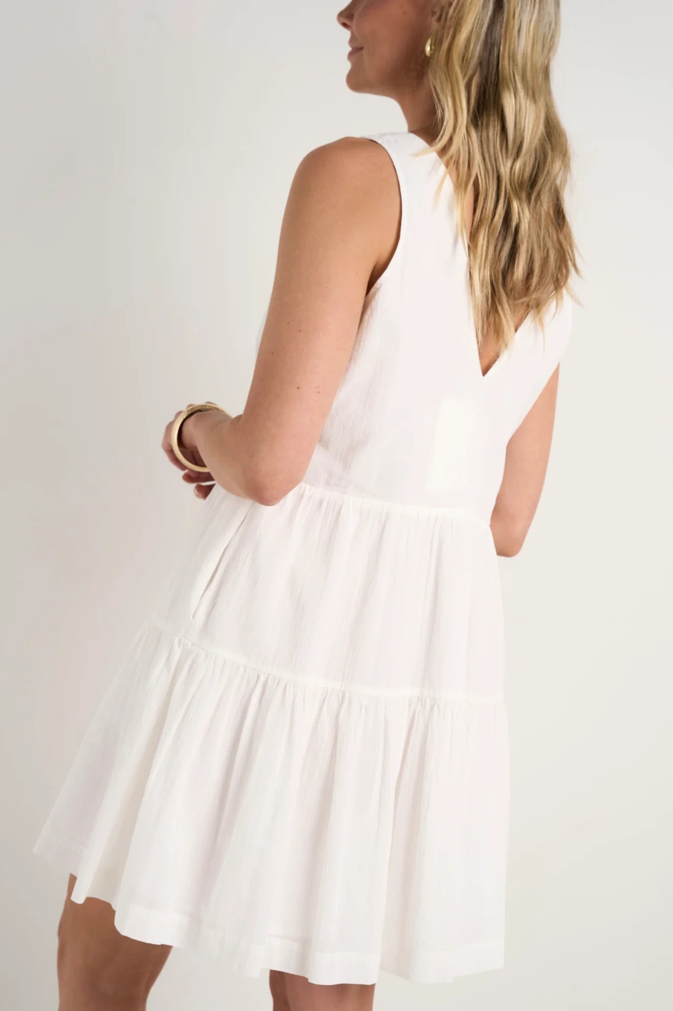 Pivot White Cotton Sleeveless Tiered Mini Dress