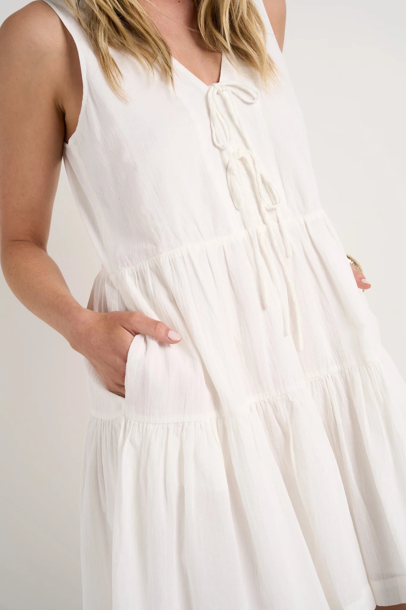 Pivot White Cotton Sleeveless Tiered Mini Dress