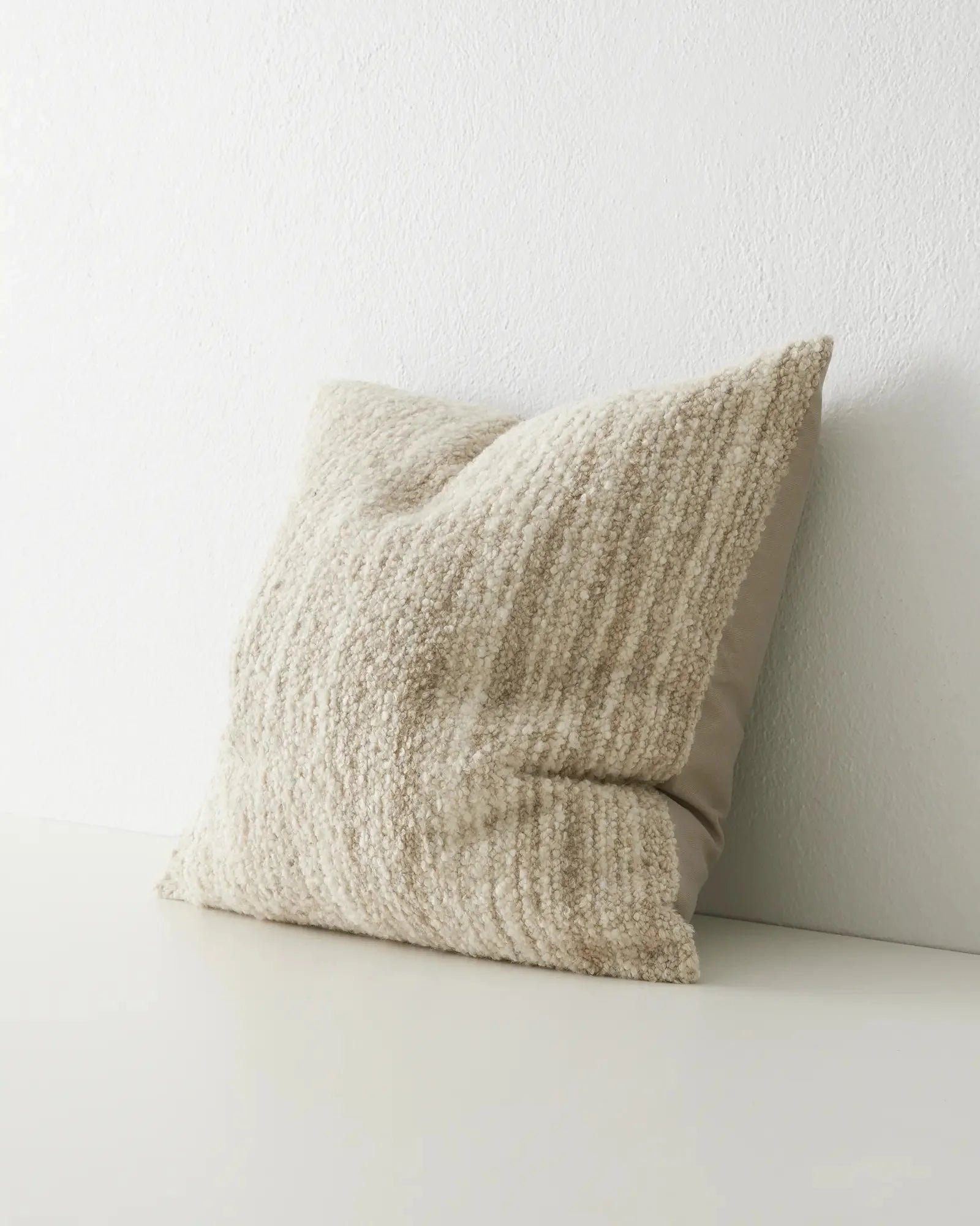 Gigi cushion natural - 50X50 with feather inner