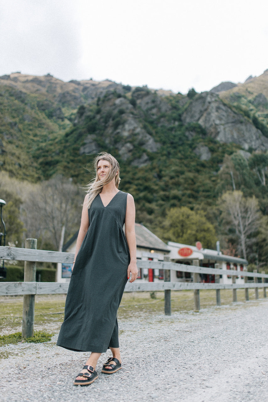 Margot dress - midnight