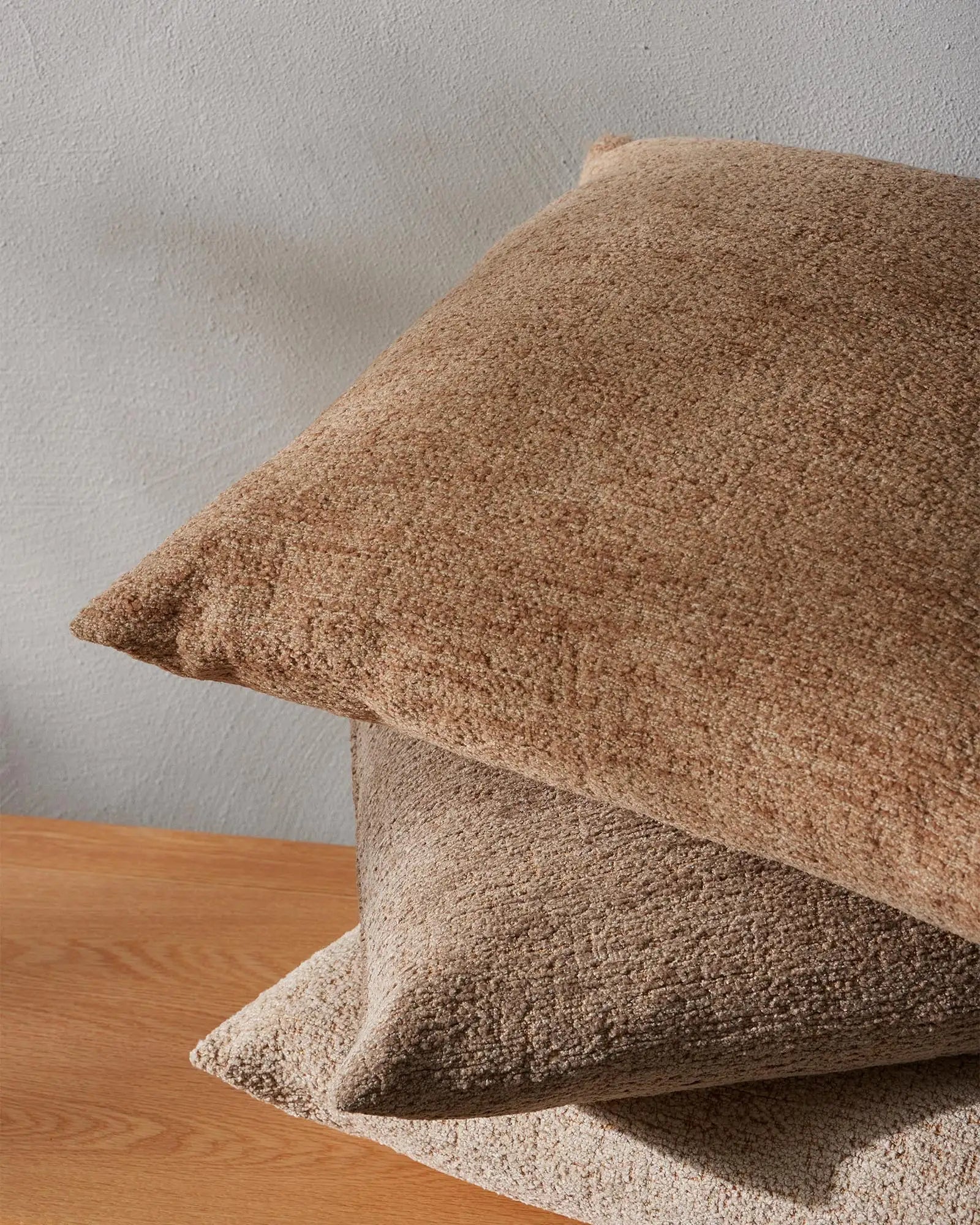 Laurent cushion chai - 50X50 with feather inner