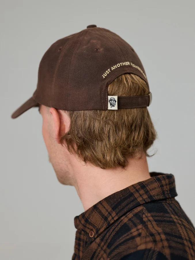 STAMP TILLER WAX CAP - BROWN