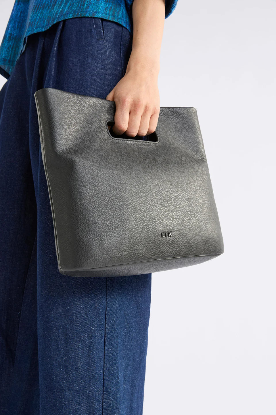 Vio Tote Bag - BLACK