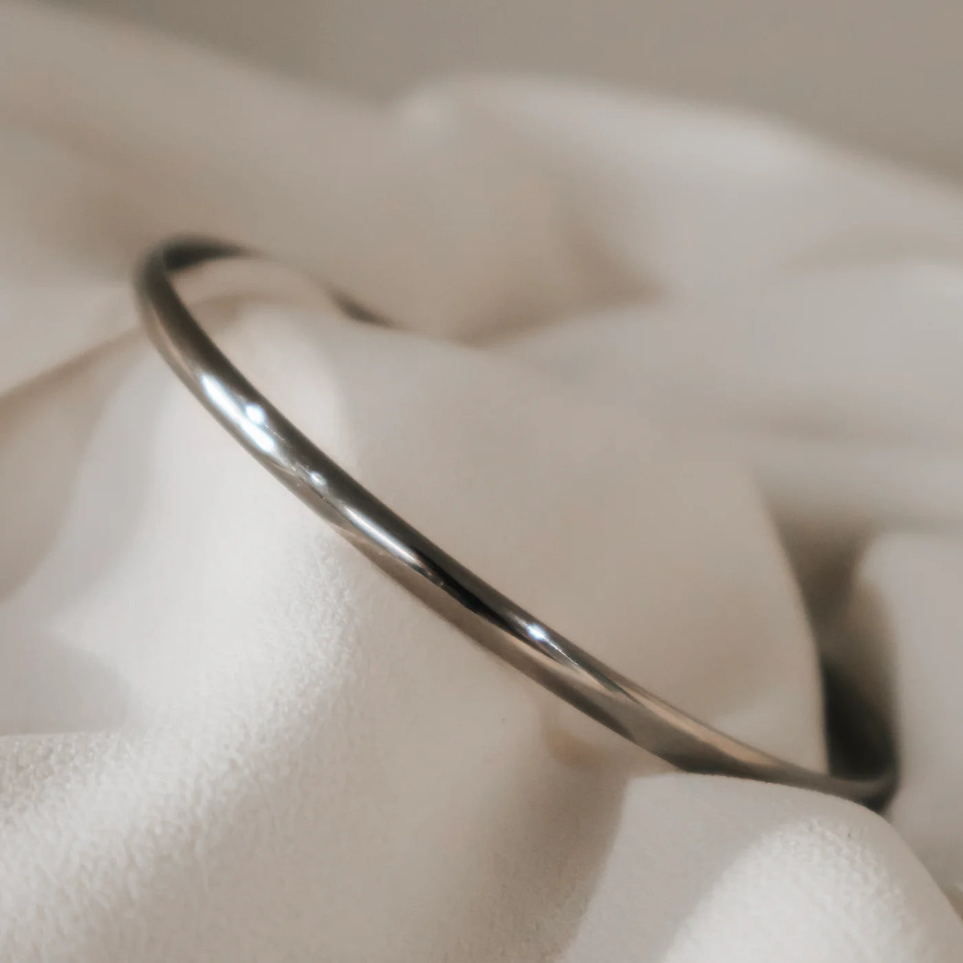 BANGLE - Silver