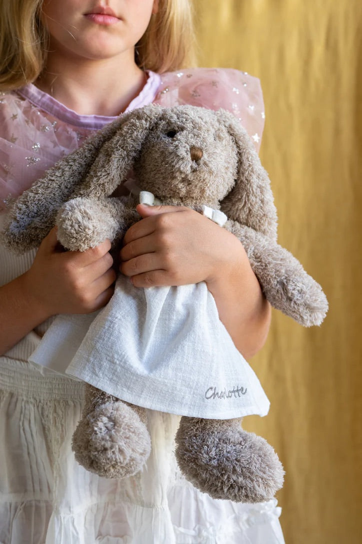 Mrs Honey Bunny - White