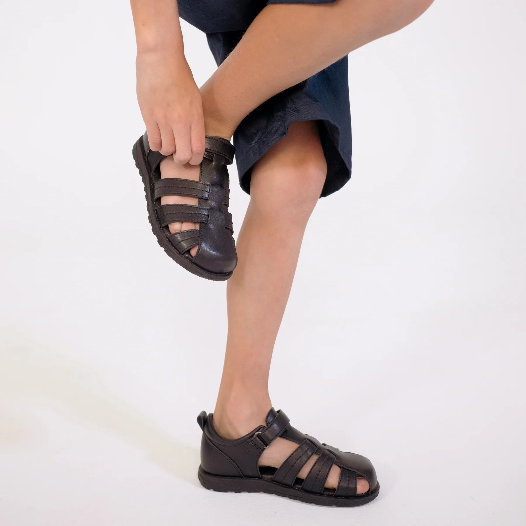 APOLLO Black - School Shoe