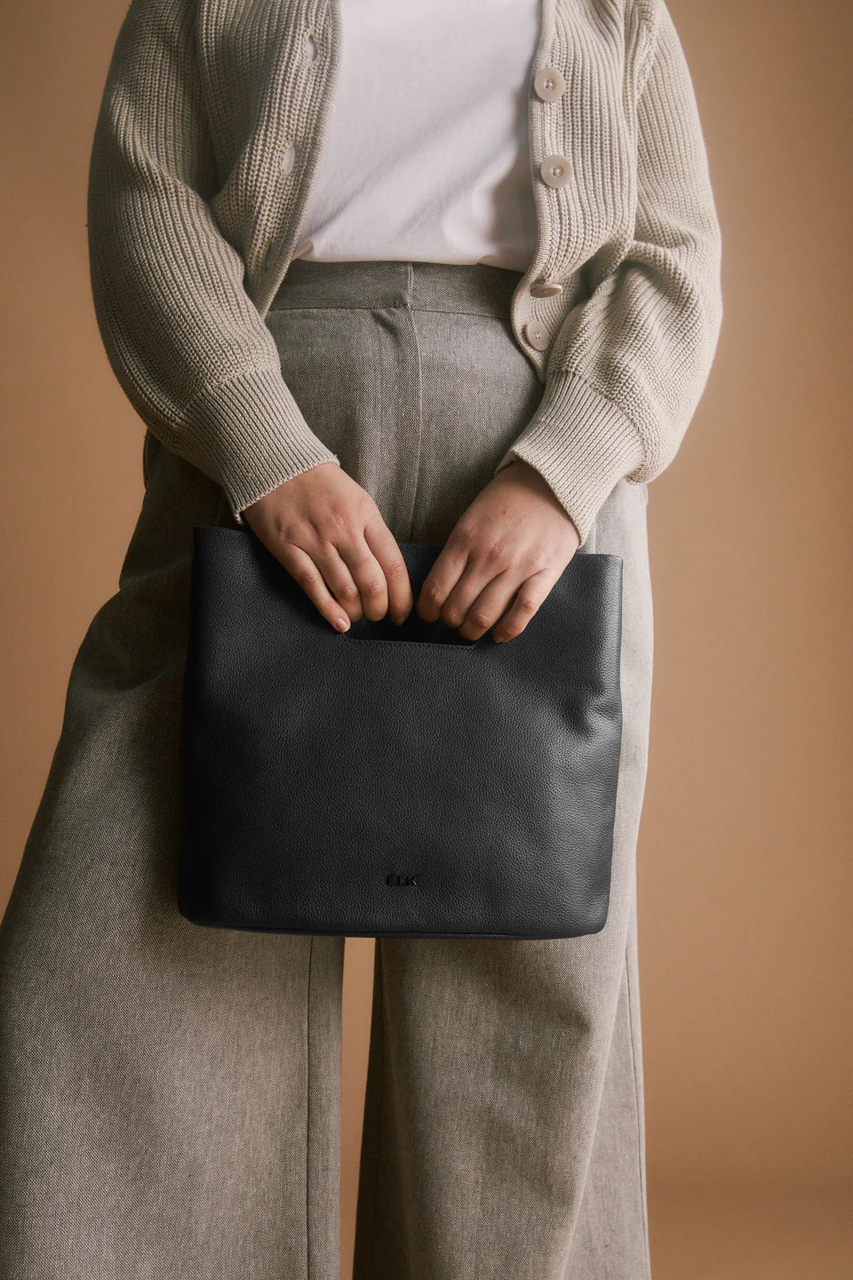 Vio Tote Bag - BLACK