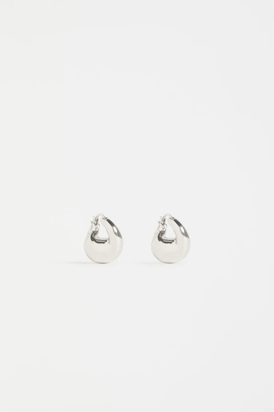 Aisem Mini Hoop Earring - Silver