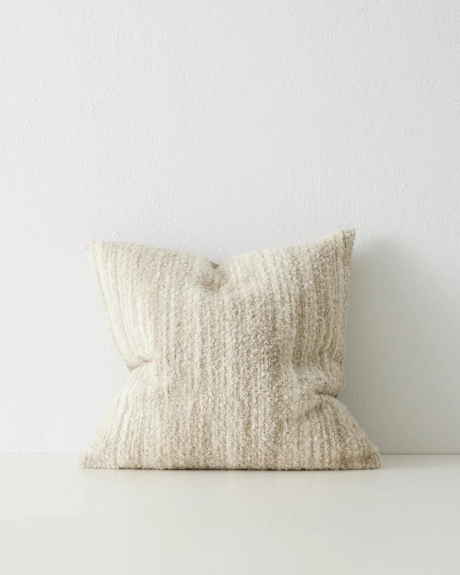Gigi cushion natural - 50X50 with feather inner