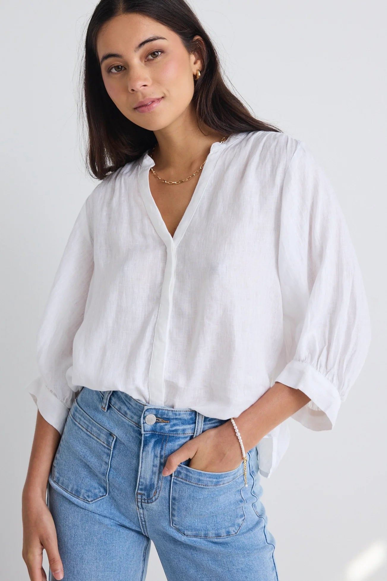 Deity Linen Puff Sleeve Blouse - white