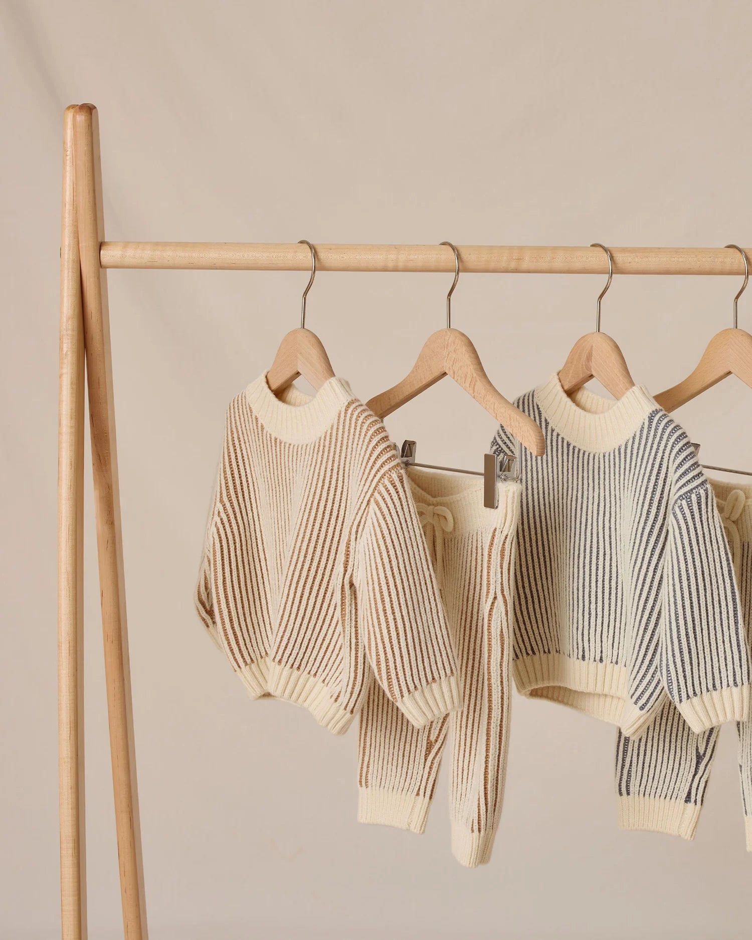 Relaxed knit sweater - Gold