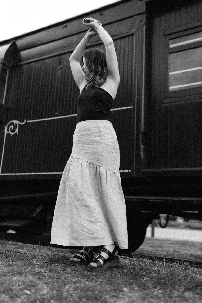 Scarlett skirt - Natural linen (PRE ORDER)