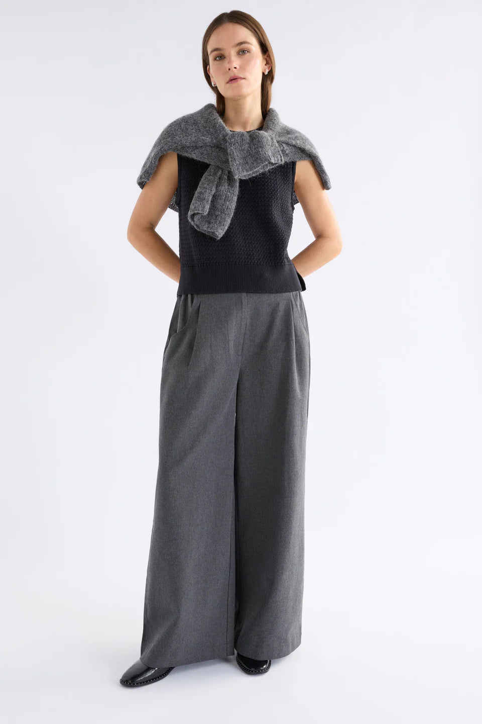 Naya Knit Vest Black